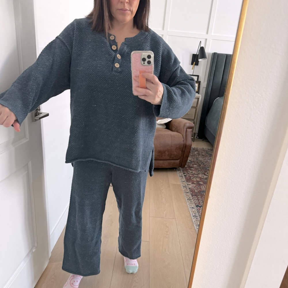 Free People Hailee blue sweater set sold out size Large gently used $128